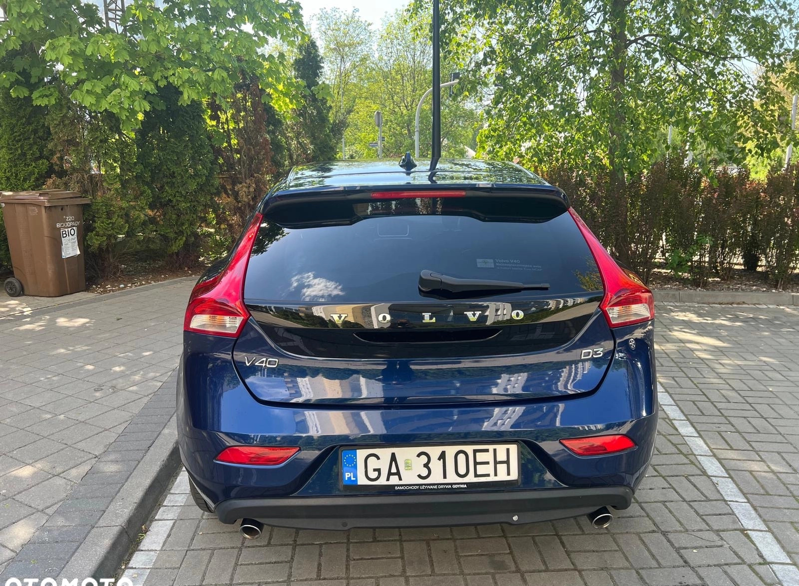 Volvo V40 cena 57800 przebieg: 93000, rok produkcji 2016 z Poznań małe 46